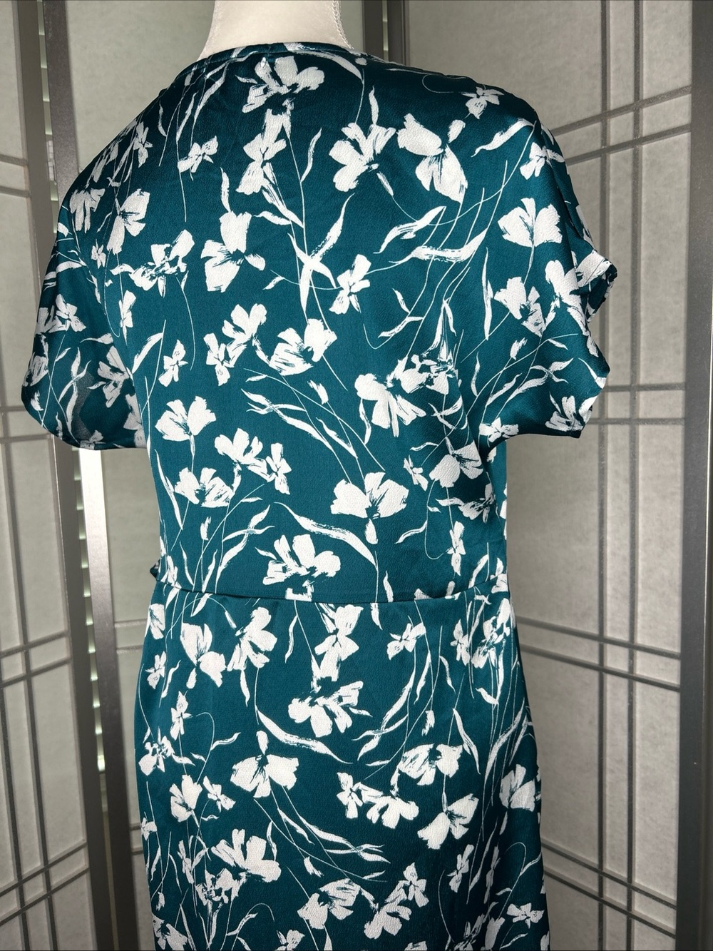 Joie de Vivre Women’s Floral Print Wrap Dress Size XL teal White Short Sleeve - Picture 10 of 13